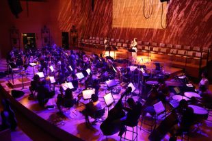La Simfònica de Cobla i Corda de Catalunya rememora els 25 anys de Música Global