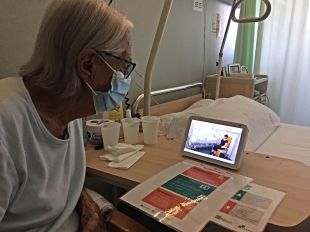 El Bernat Jaume de Figueres instal·la assistents de veu a les habitacions per ''acompanyar'' els pacients