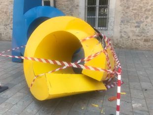 Girona repararà les ''lletres toves'' malmeses accidentalment per una grua el dimecres