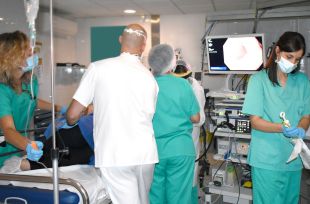 Adjudiquen les obres que permetran doblar la capacitat de l'àrea d'endoscòpies al Santa Caterina