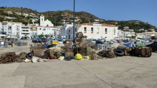 Retiren unes 30 nanses de pesca i més de dos quilòmetres de xarxa del fons marí d'El Port de la Selva