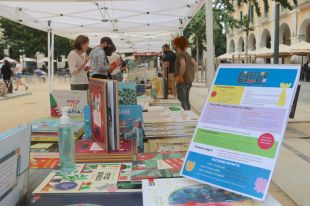 El Llibrestiu converteix la plaça Independència de Girona en epicentre de la novel·la negra