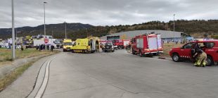 Un camioner en contra direcció per l'N-II a la Jonquera provoca dos accidents, un d'ells mortal