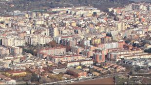 Salt ja aplica un recàrrec del 50% d'IBI als grans tenidors de pisos buits