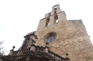 Els veïns de la Placeta del Teatre de Banyoles critiquen la gestió de l'Ajuntament amb el toc de campanes