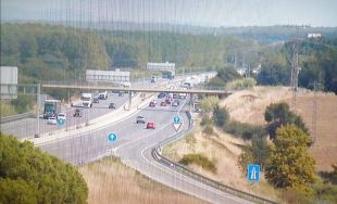 Un xoc entre dos turismes talla l'AP-7 a Sils en direcció Girona