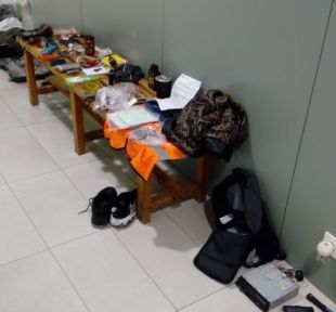 Detenen un home per robar a l'interior de tretze vehicles a Lloret de Mar