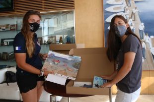 Els centres de busseig gironins fan pedagogia als clients sobre el medi marí