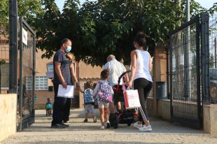L'escola de Ventalló engega el curs mentre continua reivindicant la construcció d'un nou edifici