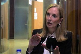 L'olotina Anna N. Schlegel: ''Soc del 2% de dones executives als Estats Units''
