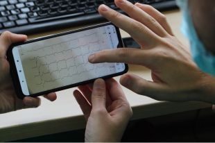 Una app millorarà la coordinació i el temps de resposta en el tractament d'infarts
