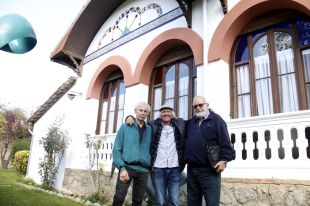 Voluntaris de Campdevànol reformen un xalet modernista del 1924 per obrir com a espai d'art 