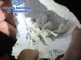 Enxampen a Platja d'Aro un traficant que venia 'cocaïna rosa', una nova variant molt perillosa