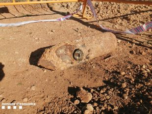 Localitzen un explosiu de la Guerra Civil a les obres del centre logístic d'Amazon al Far d'Empordà