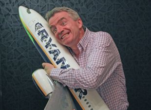 El conseller delegat de Ryanair amenaça de retallar vols i llocs de treball si es fan ''vagues innecessàries''