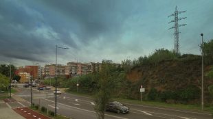Blanes tallarà aquest dijous la GI-682 per retirar unes línies elèctriques que creuen la carretera
