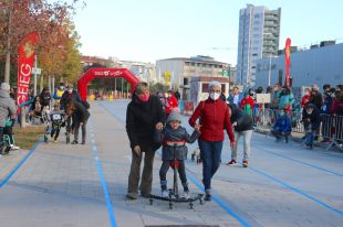 Girona celebra la seva primera cursa adaptada amb un centenar de participants