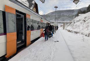 El Tren Blanc reprèn el servei després de la suspensió amb una trentena d'usuaris