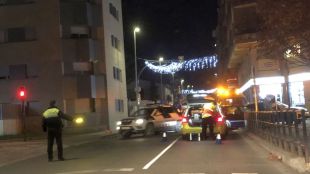 Mor un veí de Girona mentre conduïa pel centre de Banyoles