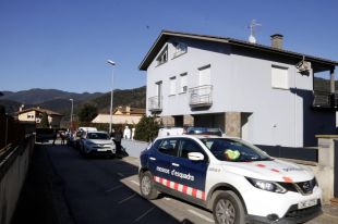 Troben una parella morta en una casa a Sant Joan les Fonts