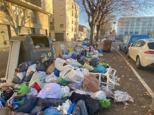 Salt dona 24 hores a FCC per netejar la ciutat o contractarà treballadors externs