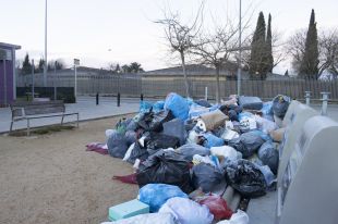 Salt contacta una nova empresa per treure les escombraries i podria començar aquest dissabte