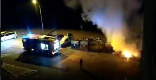 Tres incendis de matinada a Salt de brossa acumulada fora els contenidors