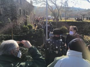 Fins a 557 persones acompanyen el Pare Pelegrí en la travessia entre Tossa i Santa Coloma