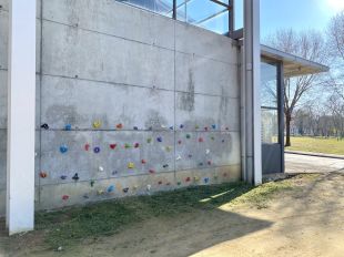 Vilablareix instal·la un rocòdrom per a infants d'entre 5 i 11 anys