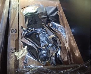 Atrapen a la Jonquera dos traficants amb més de 220 quilos de marihuana amagats en un camió