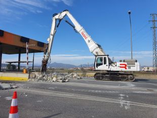 Comença l'enderroc del peatge de Girona sud