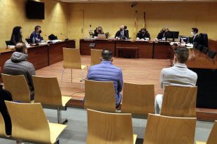 Els acusats d'intentar violar en grup una noia dins un cotxe a Empuriabrava, absolts