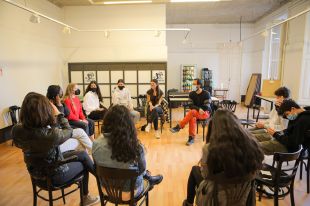 250 alumnes de secundària d’Olot i Girona viuran experiències literàries amb el Festival MOT