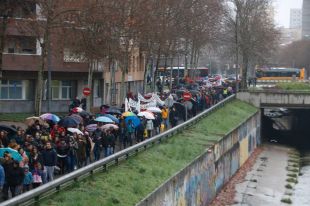 Uns 4.000 docents criden a Girona que ''no són vacances, són mancances''