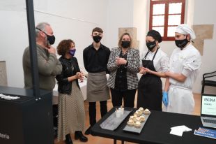 El  Saló dels Oficis de Figueres reuneix 100 empreses, 56 estands i més de 1.500 joves