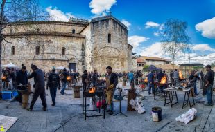 La Fira del Ferro de Besalú celebra un quart de segle