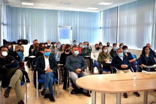 Una quarantena d'empreses s'adhereixen al nou segell de gestió sostenible que impulsa Roses
