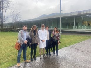 L’Hospital d’Olot i el Clínic signen un conveni per millorar l’atenció dermatològica a la comarca