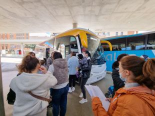 Lloret de Mar posa un autobús pels refugiats ucraïnesos que han de fer el tràmit de residència temporal