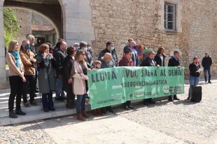 La comunitat científica de la UdG es planta al rectorat en contra del canvi climàtic