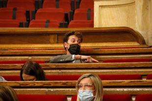 El diputat gironí de Vox llança una proclama franquista al Parlament