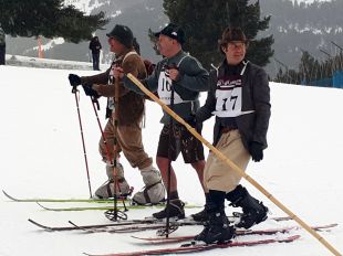 La Molina viatja al passat i celebra el 75è aniversari del primer telecadira de l'Estat