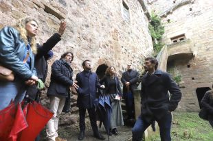 Aragonès reivindica la potència industrial i el patrimoni natural i artístic de la Garrotxa