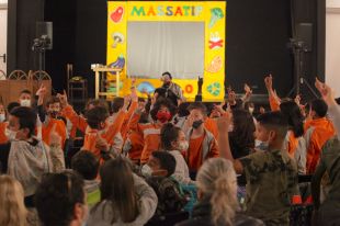 Creen una productora teatral a Olot per educar amb valors a partir de l'humor
