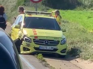 Dos ferits en una topada entre un turisme i un vehicle del SEM a Forallac