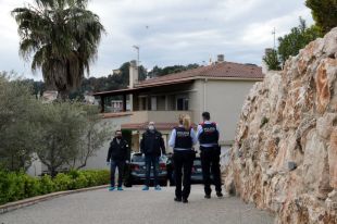 L'autor del crim de Lloret ha matat a la seva dona i la filla amb una destral i un ganivet mentre dormien