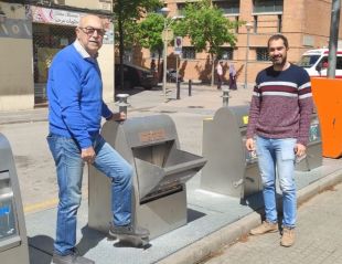 L'Ajuntament de Salt instal·la pedals a tots els contenidors soterrats