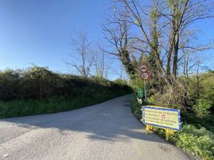 Olot prohibeix el pas per la carretera de les Feixes que s'havia convertit en una alternativa a l'N-260