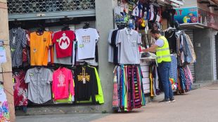 Setze detinguts i més de 18.000 articles comissats en un operatiu contra les falsificacions a Lloret