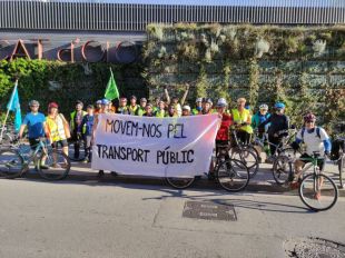 Una marxa de ciclistes entre Olot i Girona protesta contra les poques alternatives del transport públic